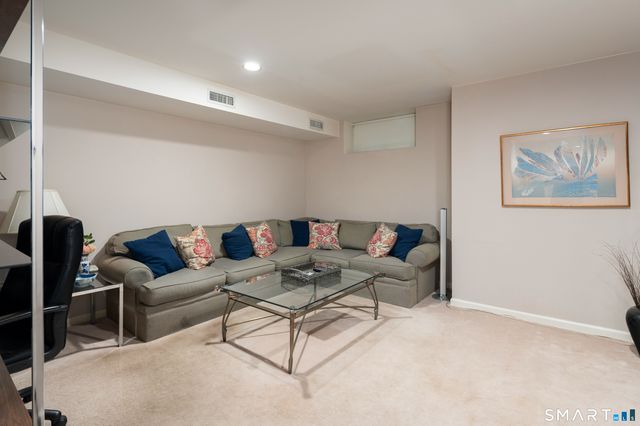180 Turn Of River Road 1B, Stamford, CT 06905