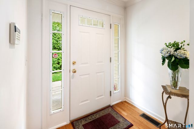 180 Turn Of River Road 1B, Stamford, CT 06905