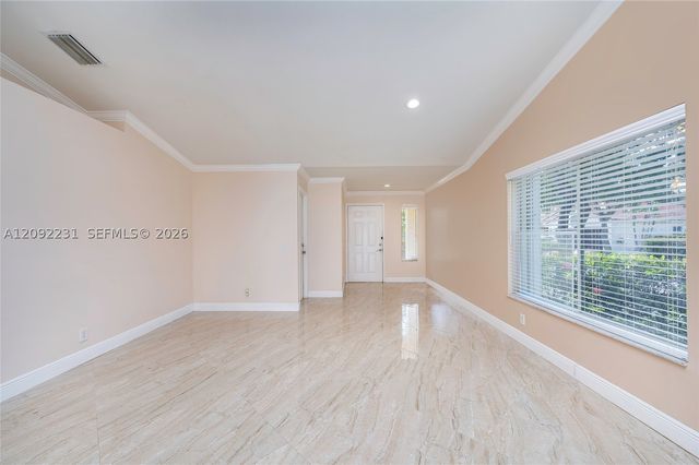 890 San Remo Dr, Weston, FL 33326