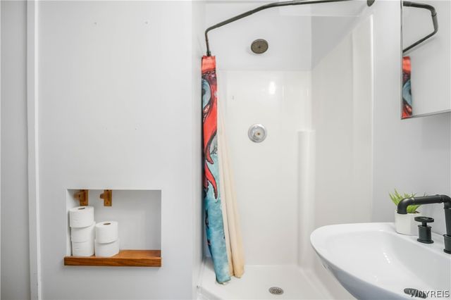 4806 Cottage Court, Royalton, NY 14094