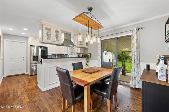 208 Martin Place, Middletown, NJ 07748