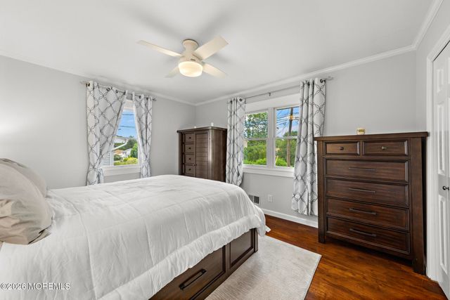 208 Martin Place, Middletown, NJ 07748