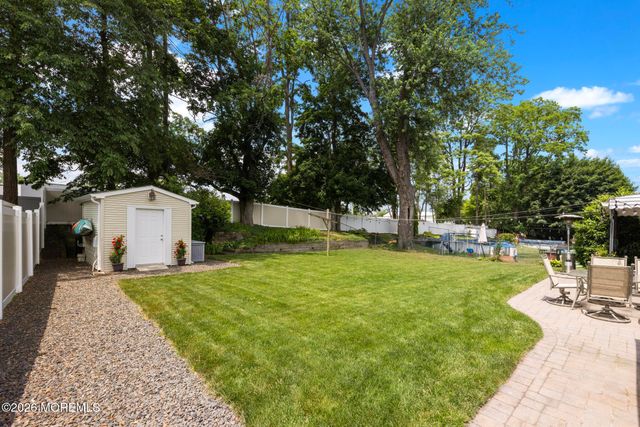 208 Martin Place, Middletown, NJ 07748