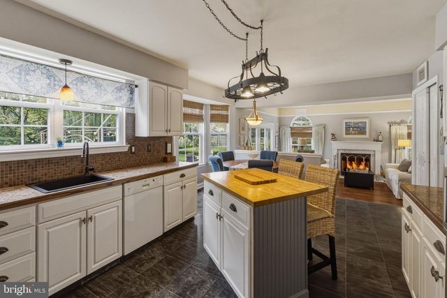 35 RICKLAND DR, Sewell, NJ 08080