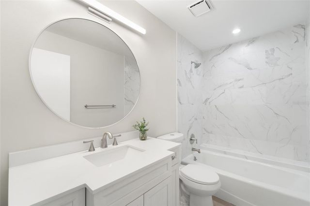 5689 EVERGREEN DRIVE 18, Sarasota, FL 34233