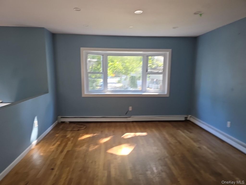 31 Depew Street, Huntington, NY 11743 — photo 3