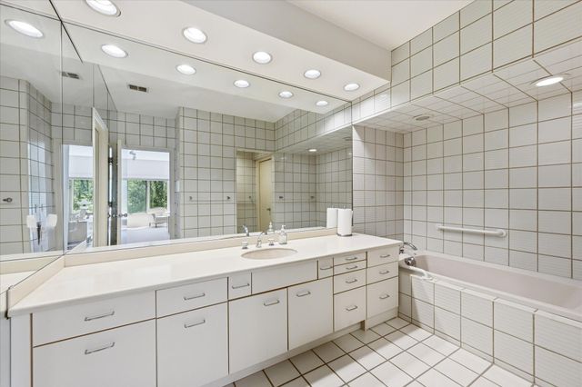 3531 Oakton Drive 2005, Hopkins, MN 55305