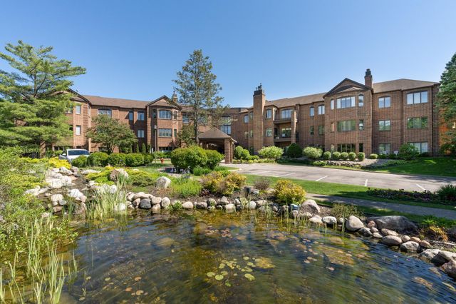 3531 Oakton Drive 2005, Hopkins, MN 55305