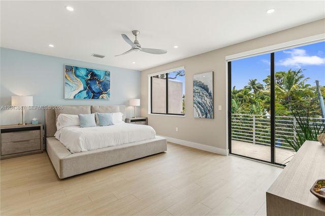 809 SW 10th Ter, Fort Lauderdale, FL 33315