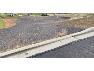 1901 Sw Runnion Ln, Pendleton, OR 97801