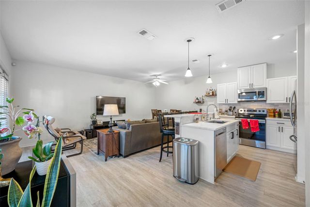 400 S WILLOW AVENUE A, Tampa, FL 33606