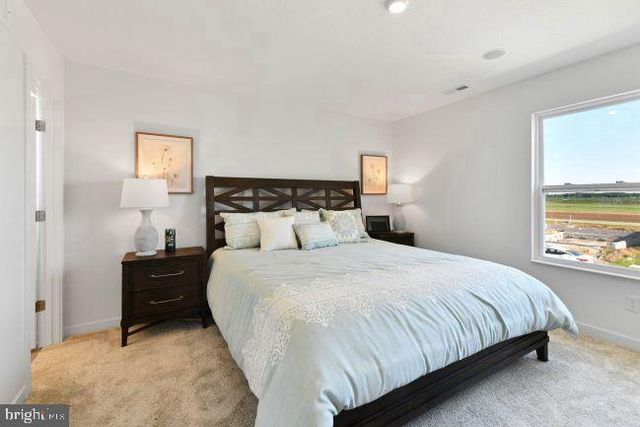 300 EDDY RD, Inwood, WV 25428