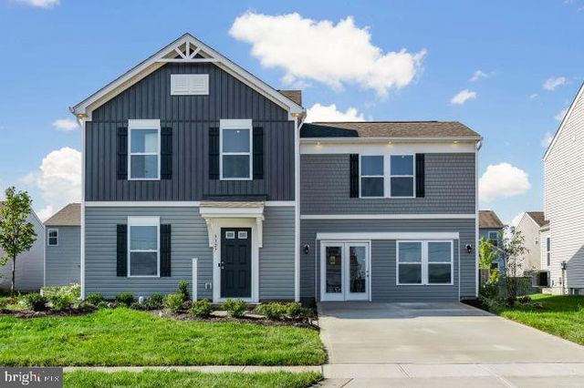 300 EDDY RD, Inwood, WV 25428