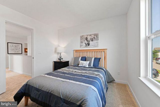 300 EDDY RD, Inwood, WV 25428