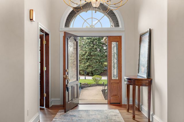 1340 Cantigny Court, Chesterton, IN 46304