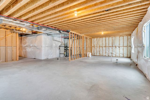 7632 S WAVERLY LN, West Jordan, UT 84084