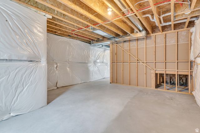 7632 S WAVERLY LN, West Jordan, UT 84084
