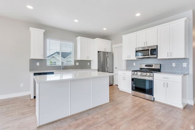 7632 S WAVERLY LN, West Jordan, UT 84084
