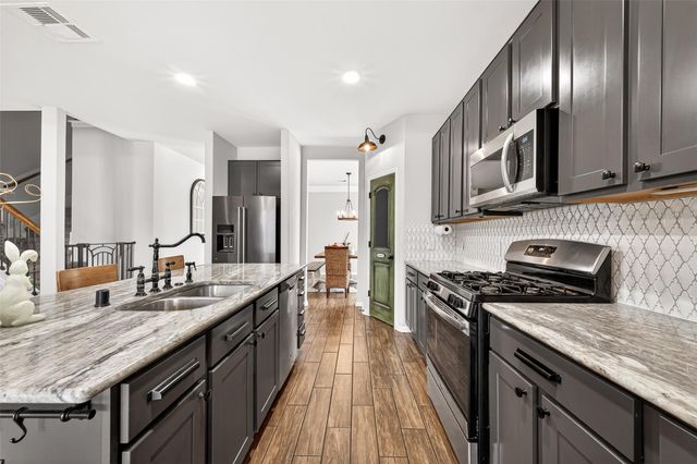 107 Sawmill Ridge Road, Rosharon, TX 77583