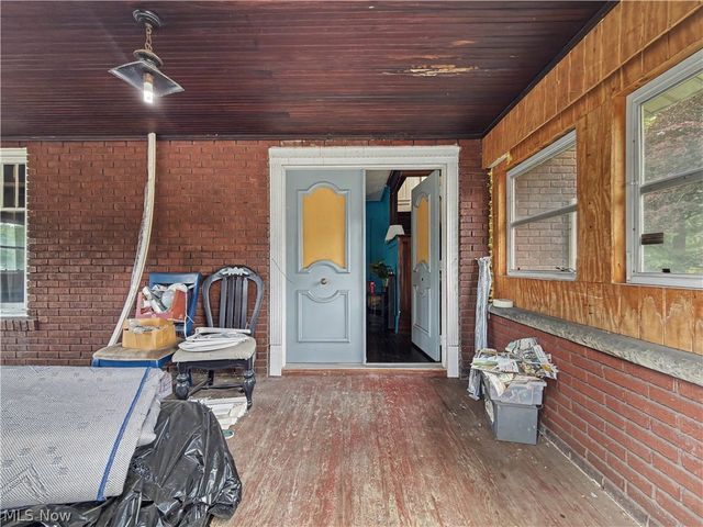 851 Tod Avenue NW, Warren, OH 44485