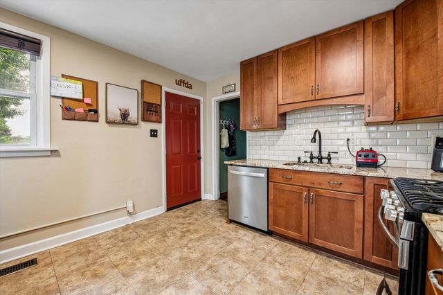 838 Clear Avenue, Saint Paul, MN 55106