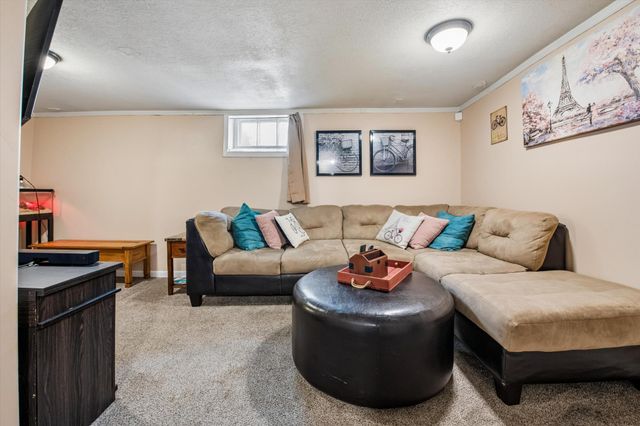 838 Clear Avenue, Saint Paul, MN 55106