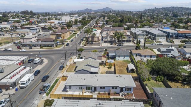 6979-81 Amherst, San Diego, CA 92115