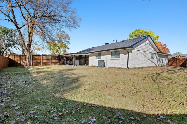 802 Greenbriar Drive, Garland, TX 75043