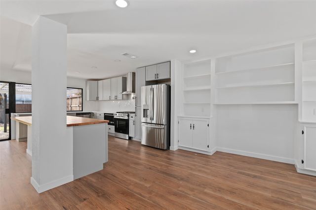 802 Greenbriar Drive, Garland, TX 75043