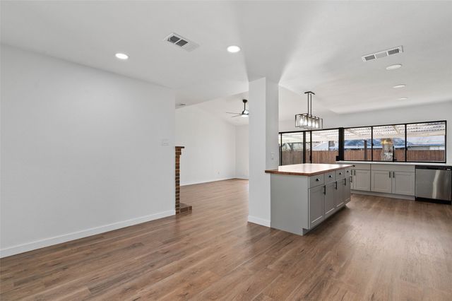 802 Greenbriar Drive, Garland, TX 75043