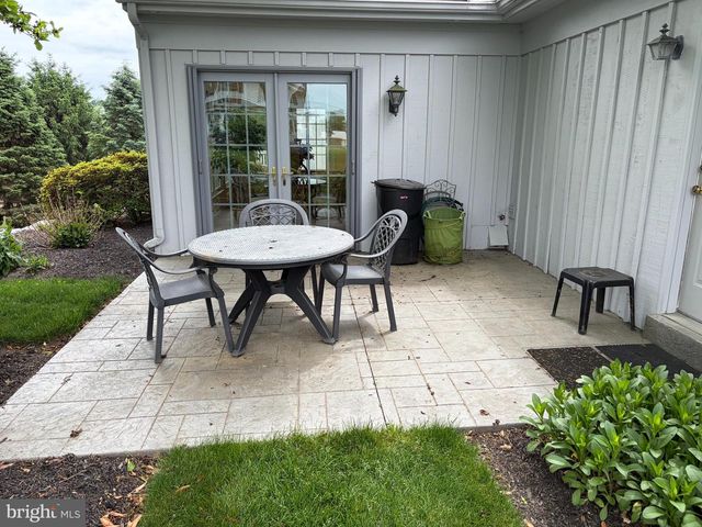 957 MONDALE RD, Bird In Hand, PA 17505