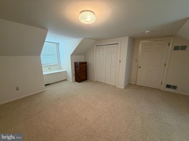 957 MONDALE RD, Bird In Hand, PA 17505