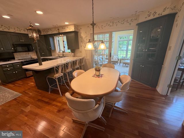 957 MONDALE RD, Bird In Hand, PA 17505