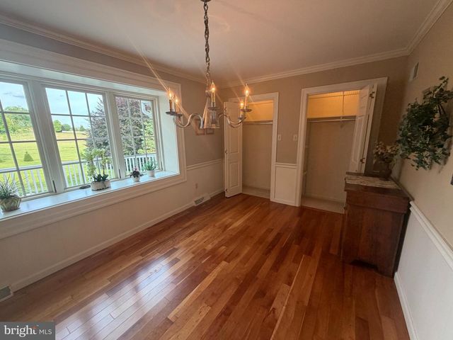 957 MONDALE RD, Bird In Hand, PA 17505