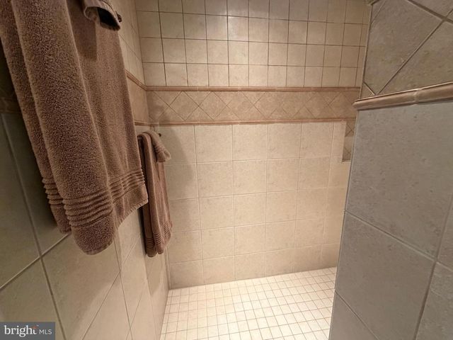 957 MONDALE RD, Bird In Hand, PA 17505