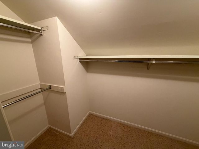 957 MONDALE RD, Bird In Hand, PA 17505
