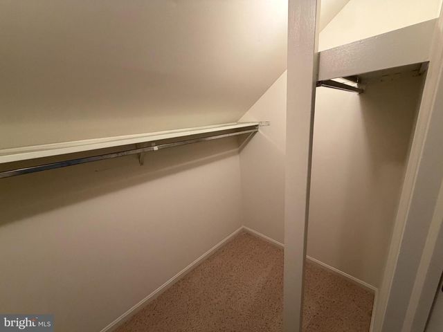 957 MONDALE RD, Bird In Hand, PA 17505