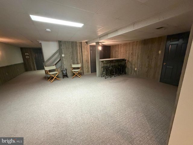 957 MONDALE RD, Bird In Hand, PA 17505
