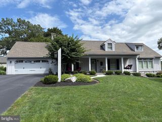 957 MONDALE RD, Bird In Hand, PA 17505