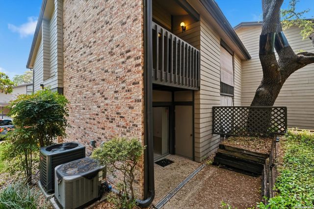 11815 Vance Jackson Rd Apt 2306, San Antonio, TX 78230