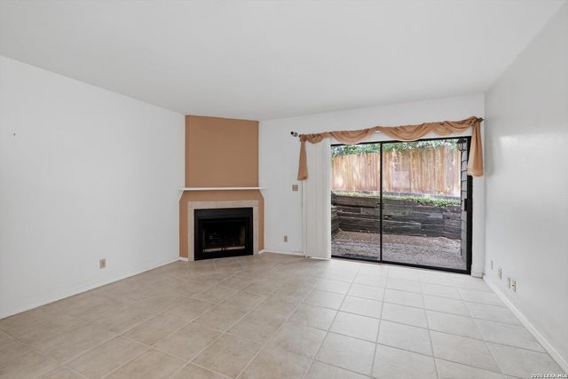 11815 Vance Jackson Rd Apt 2306, San Antonio, TX 78230