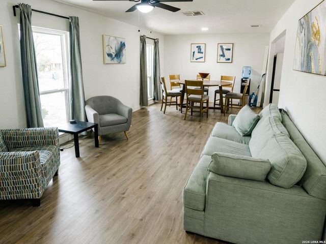 5819 PINEWAY ST, San Antonio, TX 78247