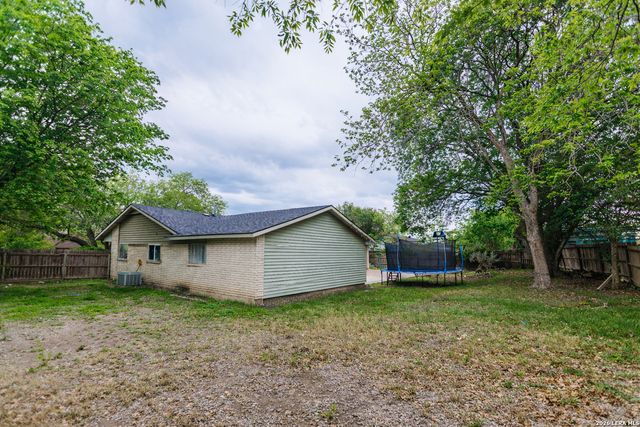 5819 PINEWAY ST, San Antonio, TX 78247