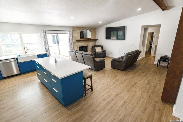 5819 PINEWAY ST, San Antonio, TX 78247