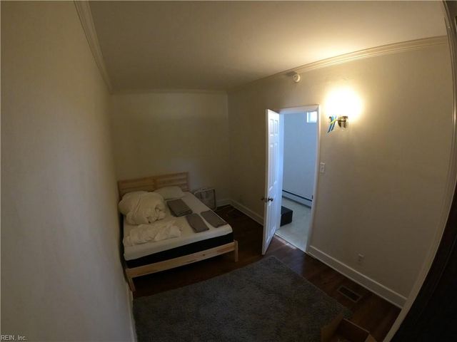 1600 Cedar LN, Norfolk, VA 23508