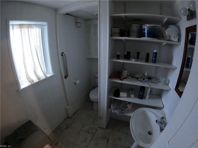 1600 Cedar LN, Norfolk, VA 23508