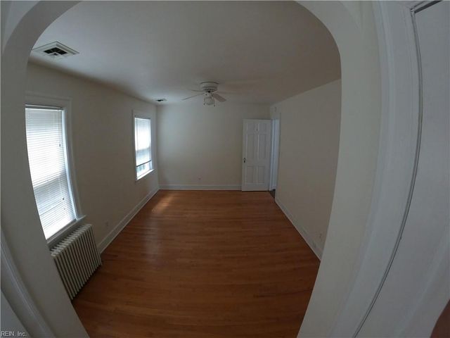 1600 Cedar LN, Norfolk, VA 23508