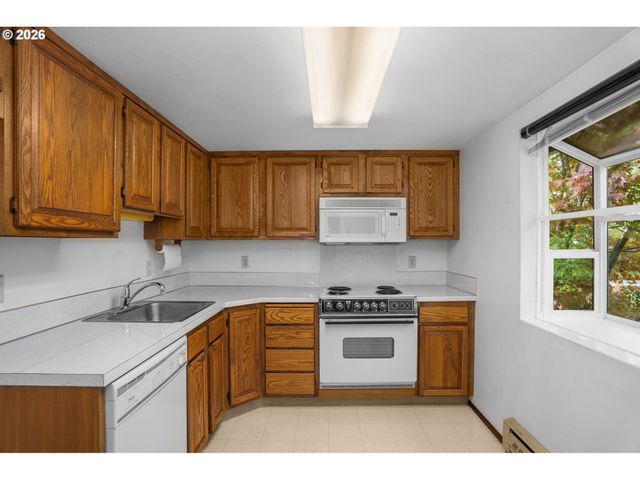 10980 Sw MEADOWBROOK Dr 3, Portland, OR 97224