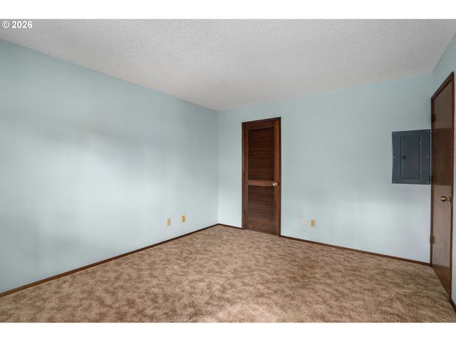 10980 Sw MEADOWBROOK Dr 3, Portland, OR 97224