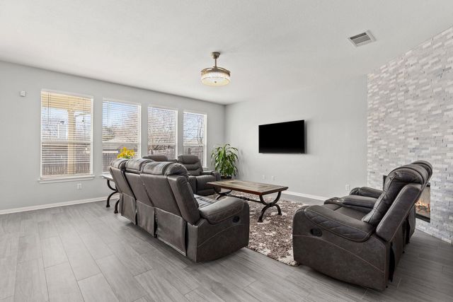 4108 Meadow Bluff WAY, Round Rock, TX 78665